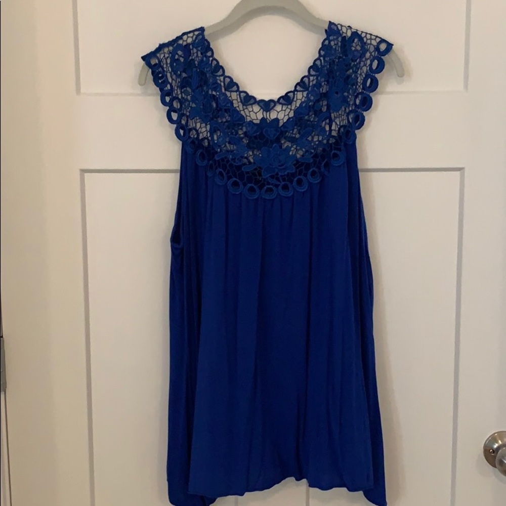 Blue lace tank top shirt